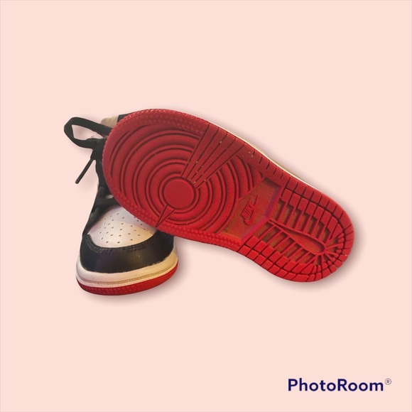 Air Jordan sneakers - Picture 3 of 3